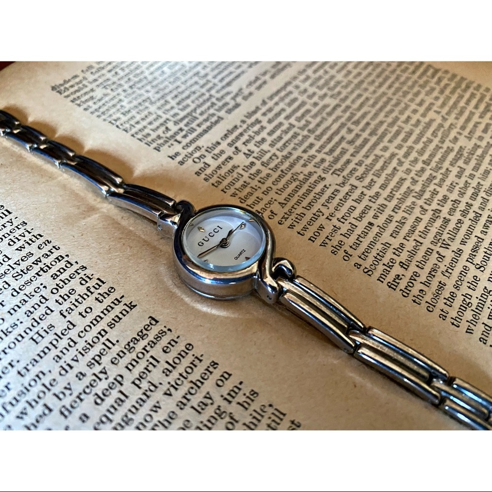 Gucci watch - Picture 2 of 2